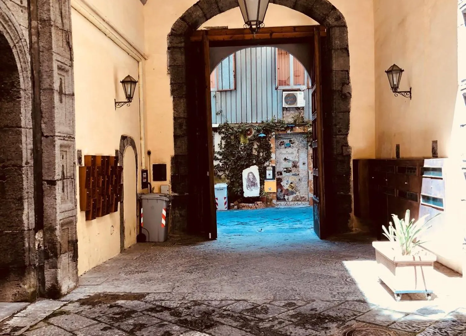 Le Campanelle - Apartment In Santa Chiara Napoli İtalya